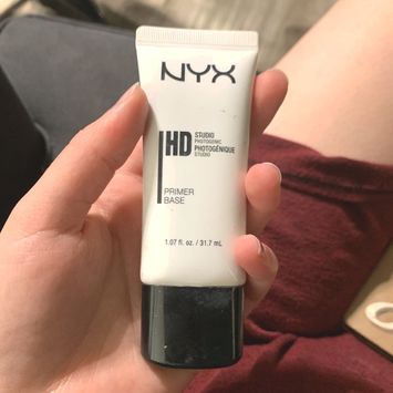 Kem lót kiềm dầu NYX HD Studio Photogenic Primer Base chuyên nghiệp