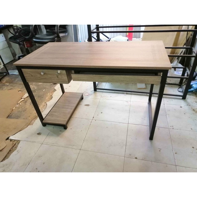 bàn làm việc full chức năng cho game thủ PC bàn