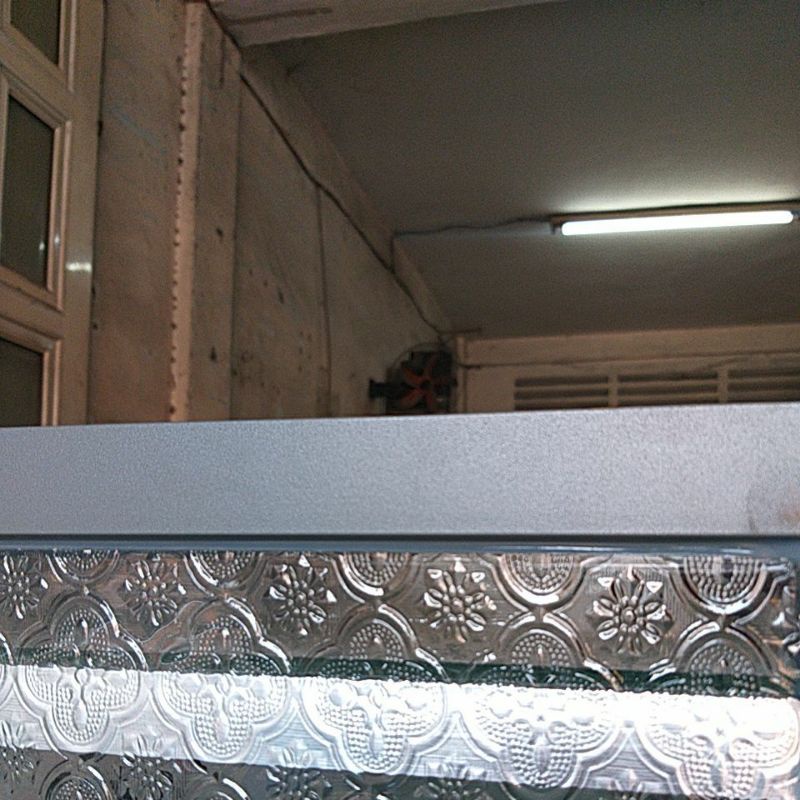 Tủ nhôm kính chén bát loại cao cấp khung nhôm hộp màu xám ghi