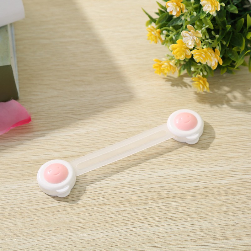 Khóa tủ lạnh, khóa tủ đồ quần áo bảo bề an toàn cho bé ko bị kẹp tay khi đóng mở tủ tiện lợi khi sử dụng