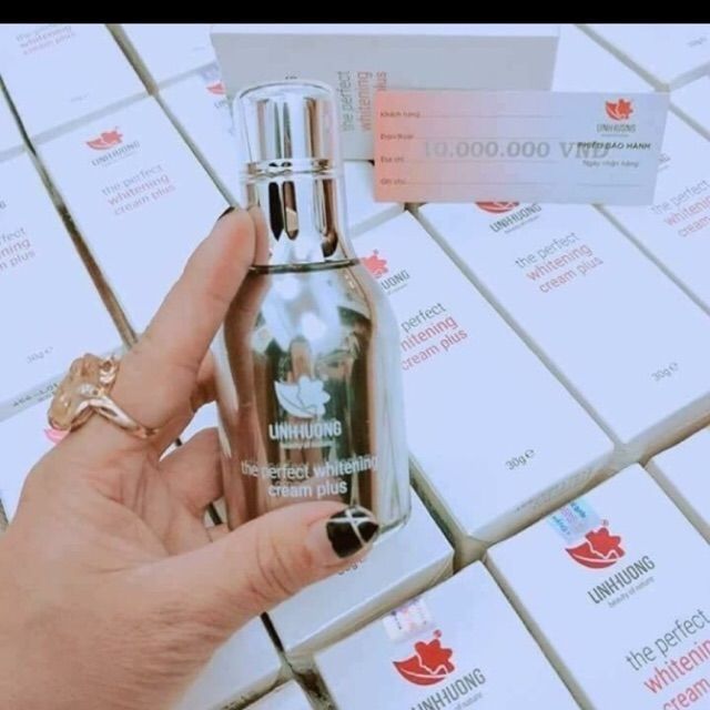 Kem sữa dinh dưỡng trắng da