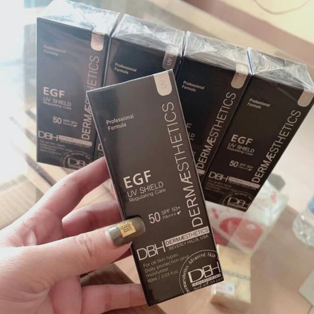 Kem chống nắng DBH 60ml fullbox bản USA.