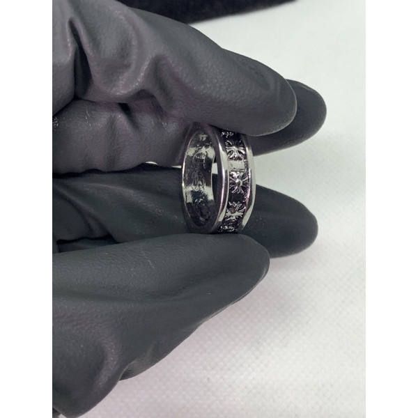 Nhẫn nam nữ unisex Chrome Heart mini floral hợp kim Titan cao cấp – Shop Lộc độc và lạ