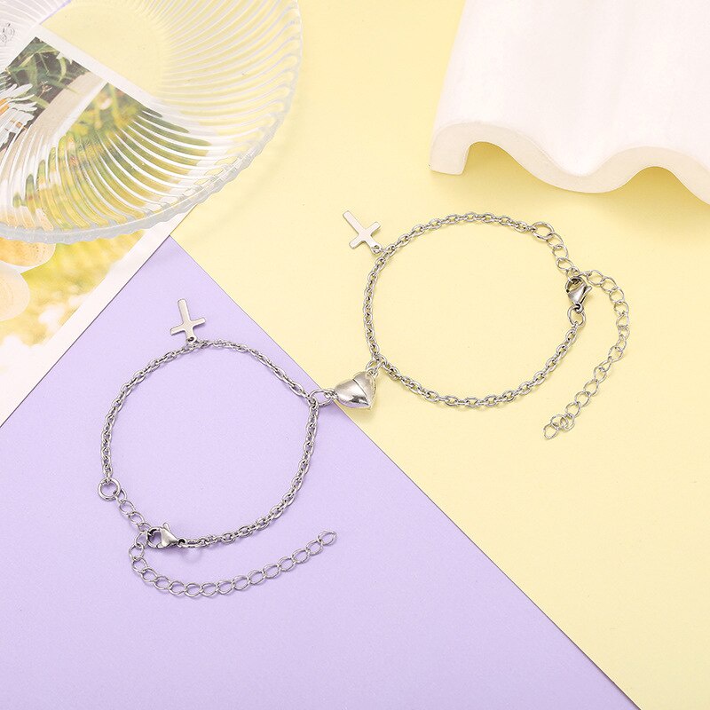Set 2 Vòng Tay Thép Không Gỉ Có Nam Châm Hình Trái Tim Cho Cặp Đôi