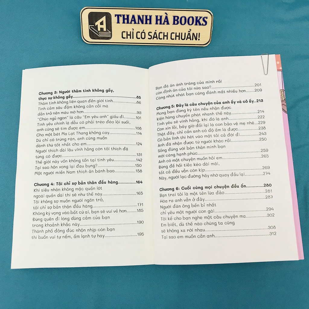 Sách - Em Xấu Vừa Đúng Kiểu Anh Thích (Tặng Bookmark)