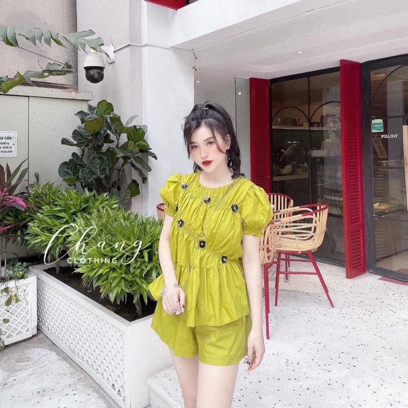 Set áo lụa ! Áo lụa nhún đính hoa siêu  đẹp chảnh dã man cập bến | BigBuy360 - bigbuy360.vn