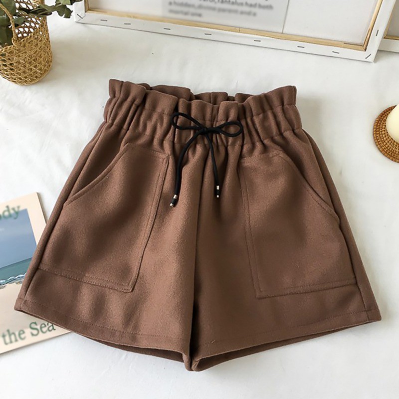 Quần short lưng cao phối túi thiết kế dáng rộng che khuyết điểm