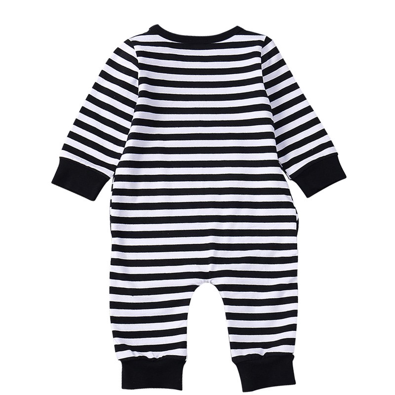 Bộ áo liền quần dài tay hình chim cánh cụt cho bé trai