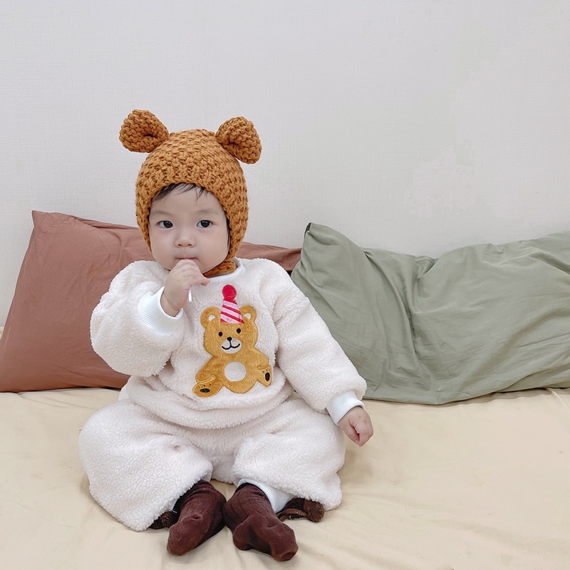 Bộ áo sweater + quần dài giữ ấm họa tiết gấu hoạt hình cho bé