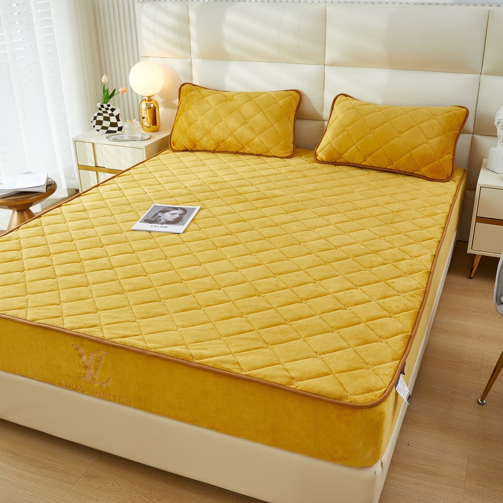 Bộ ga nỉ bọc điệm ,bo chun thêu LV cao cấp siêu mềm mịn đủ kích thước (tặng kèm 2 vỏ gối cùng màu) SHOP VŨ THỊ THƠM