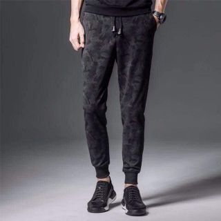 Quần jogger nam x áo dạ verymoza