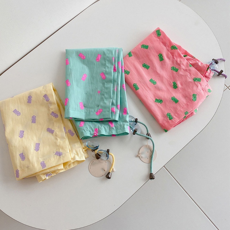 Màn Che Nắng Hít Nam Châm Tự Động Cho Cửa Sổ Xe Hơi