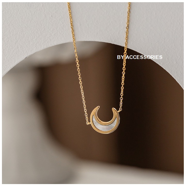 Dây chuyền titan mặt trăng khuyết cẩm xà cừ rain crescent moon không gỉ