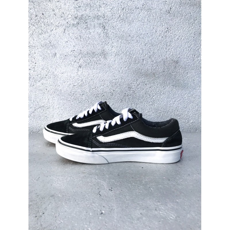 Giày Thể Thao Nữ Vans Old Skool 2Hand Chính Hãng Giá Rẻ. Ib chọn 35-39 và mẫu