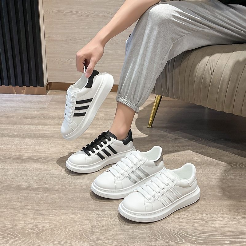 Giày Thể Thao Nữ Độn Đế Tăng Chiều Cao ,giày Mcqueen 3 Sọc Nam Nữ Chất Liệu Cao Cấp Siêu Bền Đẹp,Nhẹ Thoáng Khí GN51