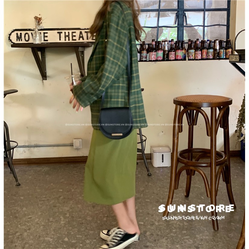 Áo khoác vest blazer sọc caro xanh và chân váy suông xẻ tả màu xanh Ulzzang