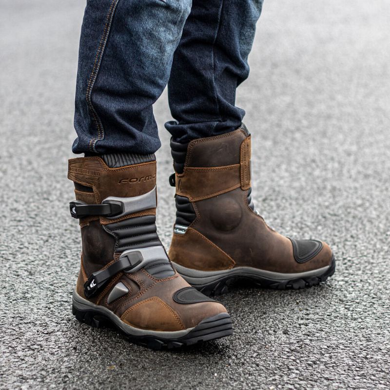 Giày moto Forma Adventure Low