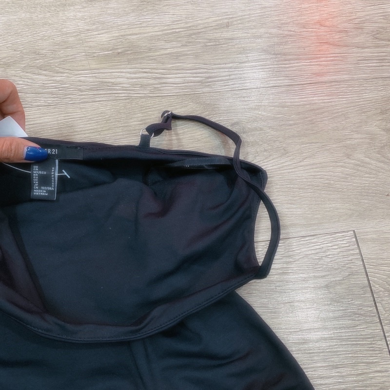 Đầm dây body đen trơn vnxk