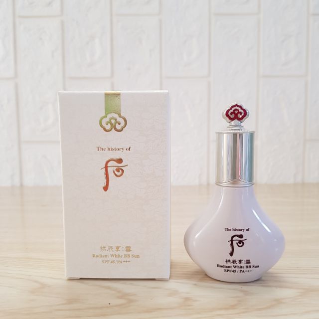 Kem nền BB whoo trắng Radiant white