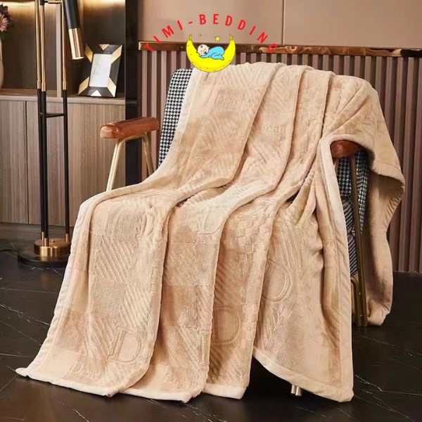 Chăn lông thỏ đại hài blanket cao cấp, nhập khẩu chính hãng kích thước 2x2,3m , nặng 1,8kg - Timibedding