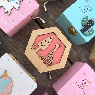 Hộp nhạc gỗ music box độc đáo làm quà tặng bạn gái