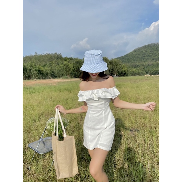 đầm bẹt vai 2 tầng bèo