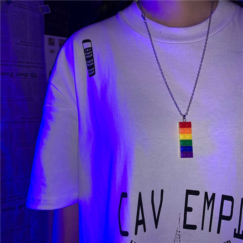 Dây chuyền mặt hình mảnh lắp ráp màu sắc cầu vồng độc đáo cho nam và nữ