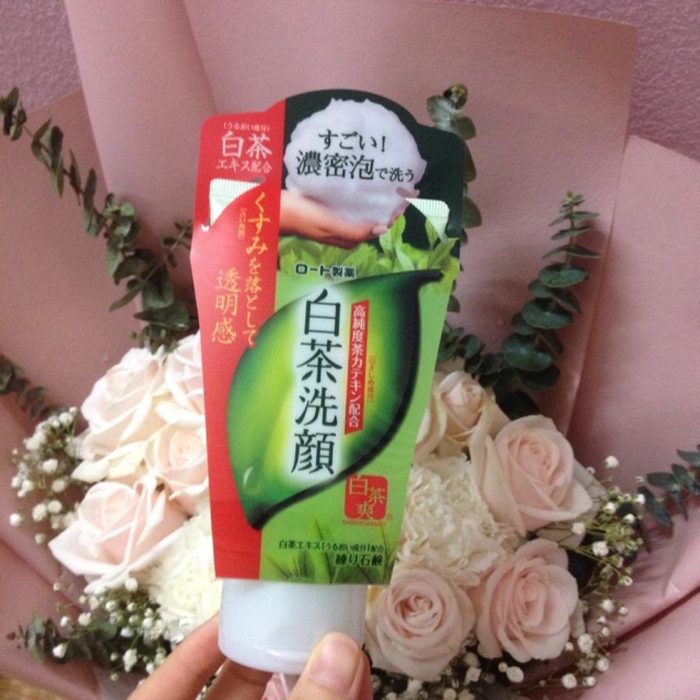 sữa rửa mặt trà xanh Nhật
