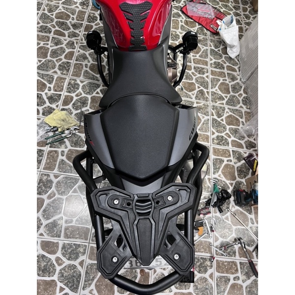 Baga sau Honda CB500f