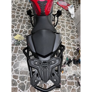 Baga sau Honda CB500f