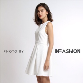 Đầm trắng xoè 2 lớp infashion