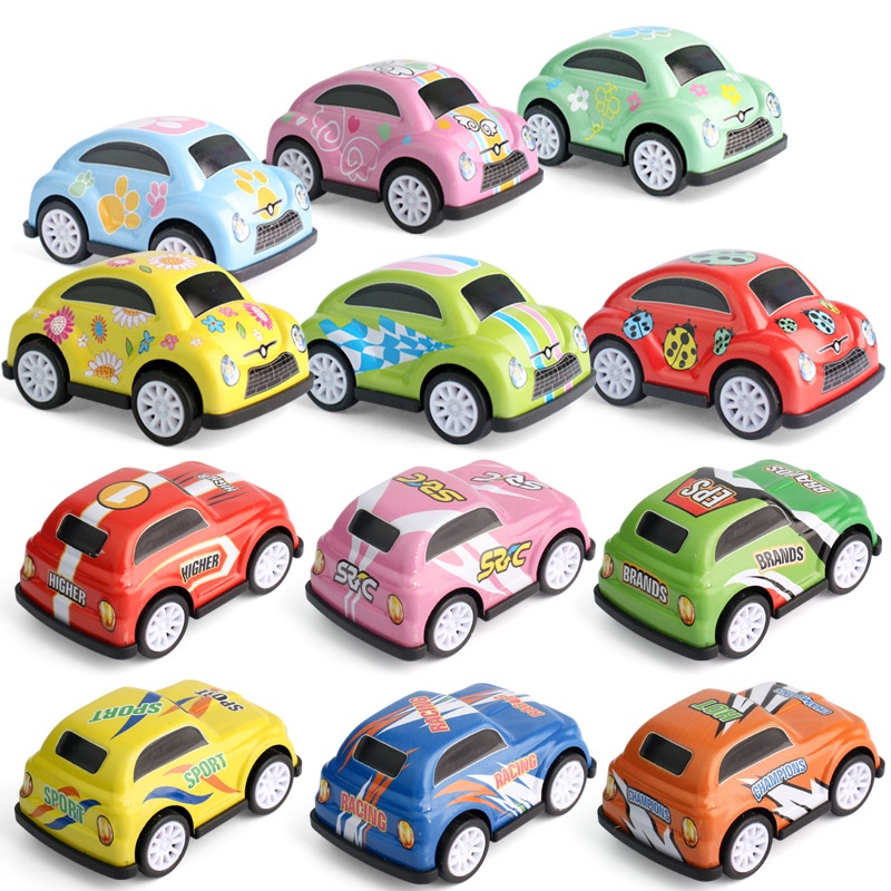 Mô hình xe hơi Beetle bằng kim loại đẩy trớn lấy đà chạy bằng bánh