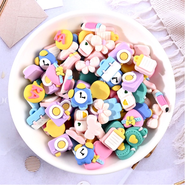 Charm dụng cụ học tập, bảng điểm học sinh cho các bạn trang trí kẹp tóc, dán Jibbitz, vỏ điện thoại, DIY