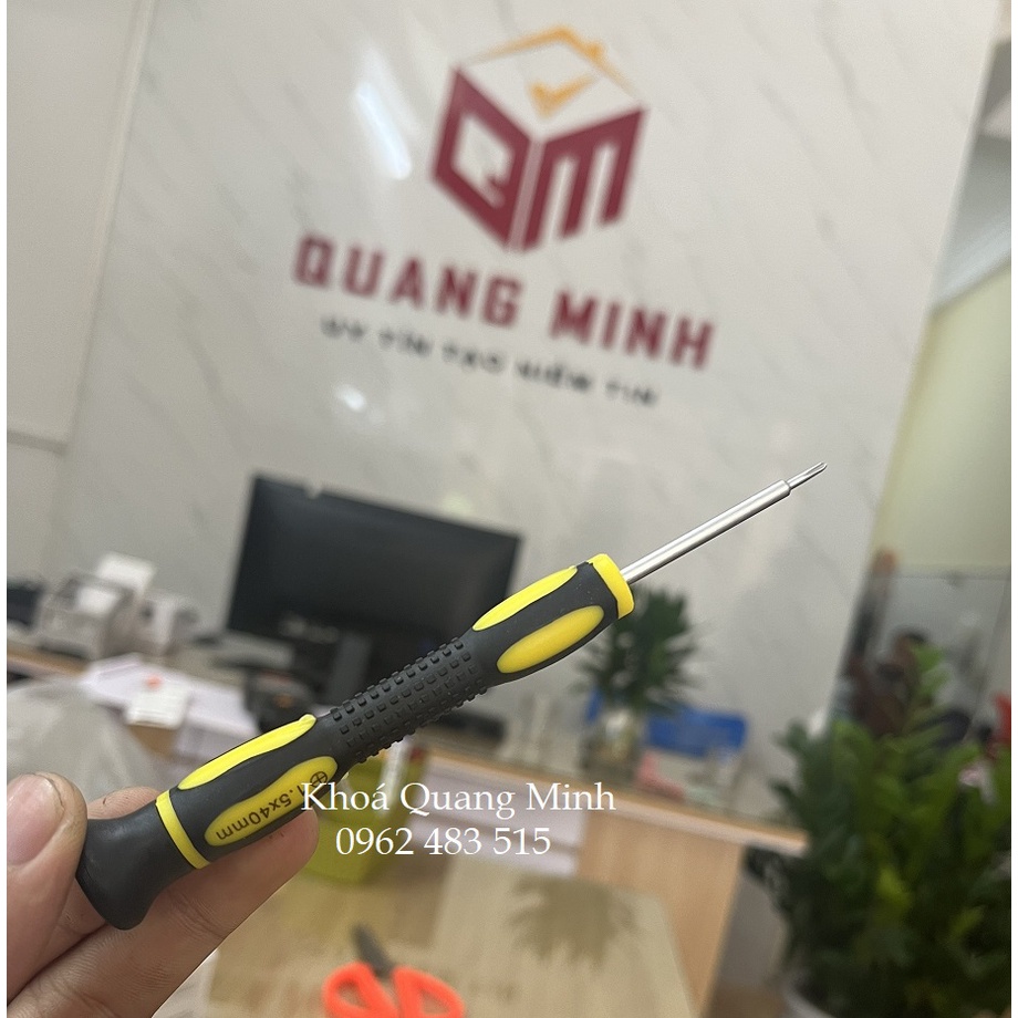 Tua vít vặn ốc điều khiển cửa cuốn