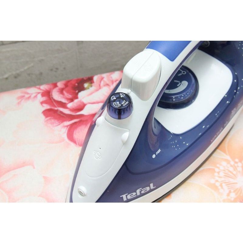 BÀN ỦI HƠI NƯỚC TEFAL FV1320