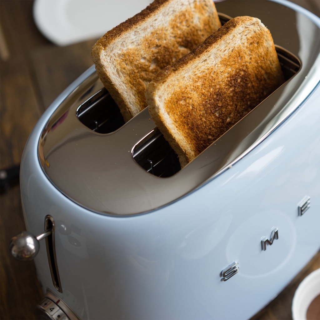 Máy nướng bánh mì Smeg Toast TSF01 loại  2 lát, chức năng rã đông, nướng giòn