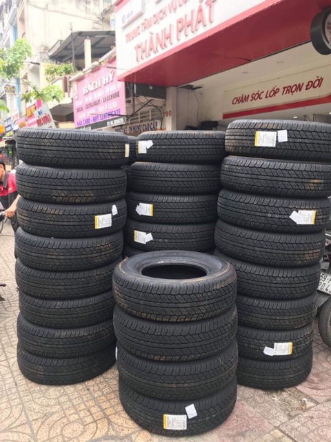 Lốp xe TOYOTA INNOVA 205/65R15 B390 BRIDGESTONE INDO