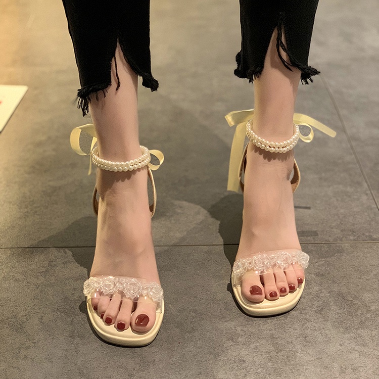 Dép Sandal Quai Hạt Ngọc Nhựa Xăng Đan Sang Trọng Gót Vuông Cao 7 Phân Màu Be Dễ Đi Phối Đồ Cho Chị Em Đi Làm Dự Tiệc