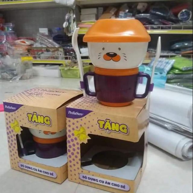 Bộ dụng ăn cho bé