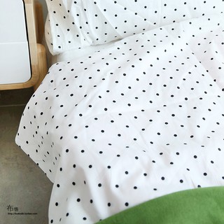 Bộ Chăn Ga Và Vỏ Gối Cotton 2m Họa Tiết Chấm Bi Đen Trắng