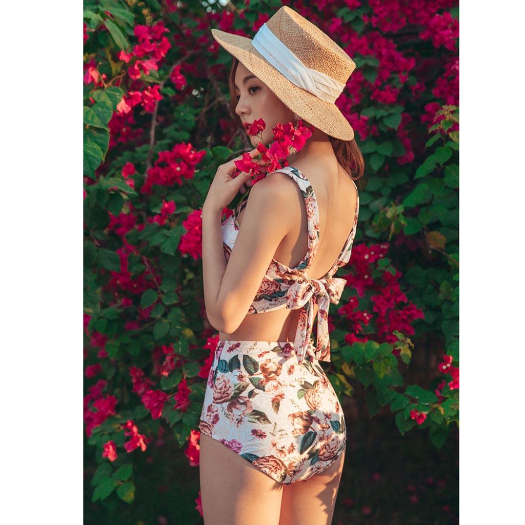 Bộ bikini in hoa kiểu dáng Hàn Quốc