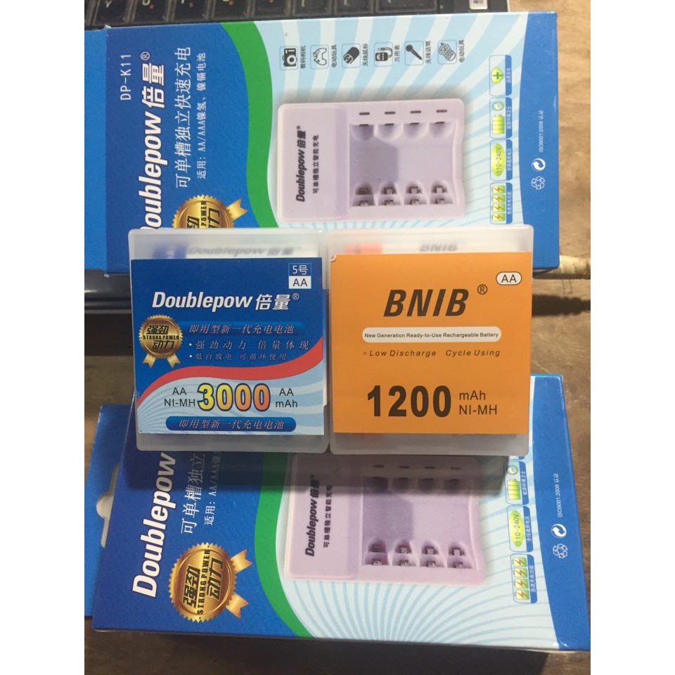 Combo Bộ Sạc nhanh đa năng Doublepow Tặng kèm 4 Pin AA 3000mAh - PS3000S