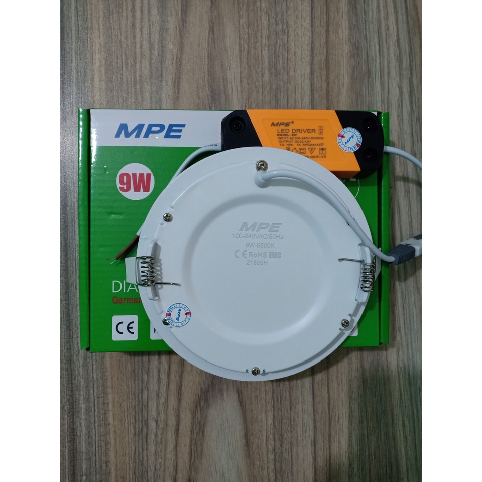 Đèn led âm trần 9w MPE RPL-9T ÁNH SÁNG TRẮNG -KHOÉT LỔ 130mm
