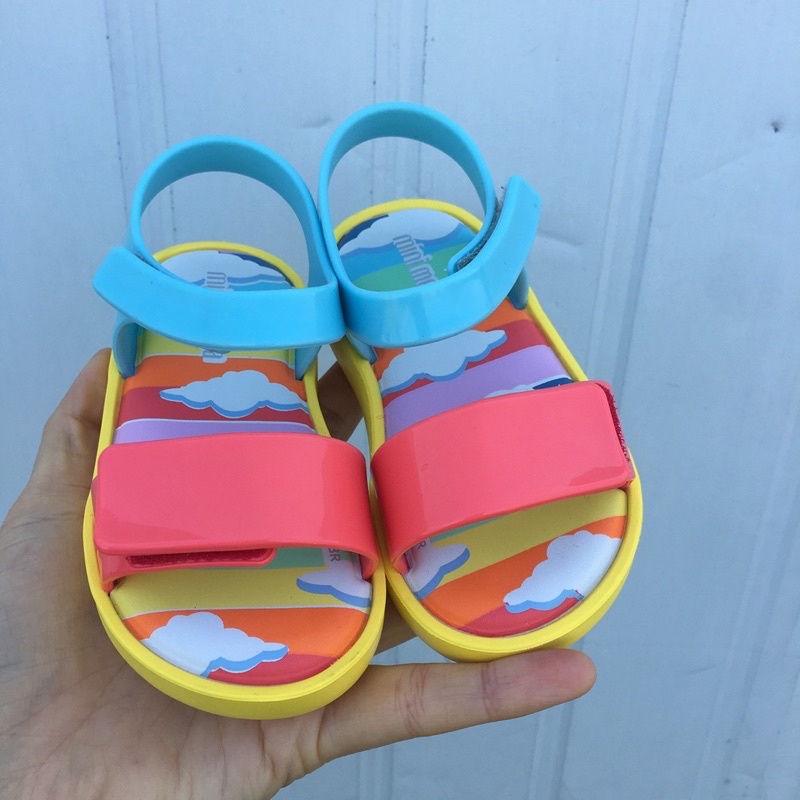 Sandal nhựa thơm melissa