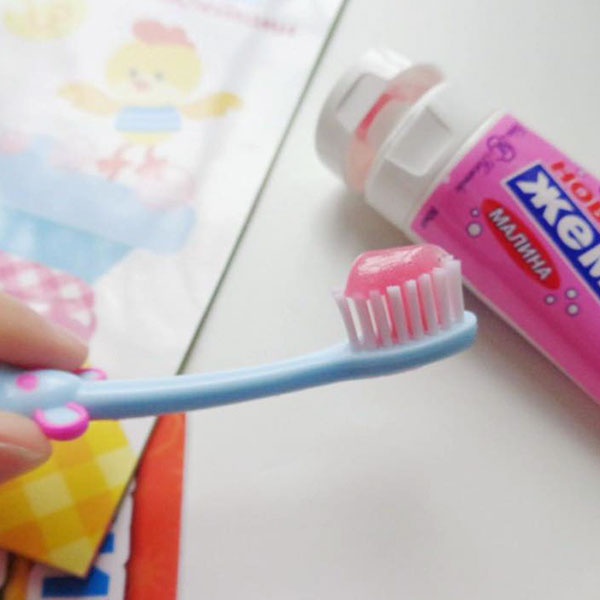 Kem đánh răng trẻ em cho bé 1-6 tuổi an toàn khi nuốt Nevcos nga 50ml