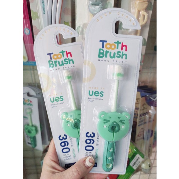 Bàn chải đánh răng cho bé xoay 360 độ