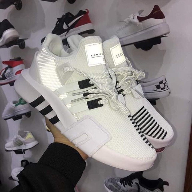 GIÀY ADIDASS EQT BASK