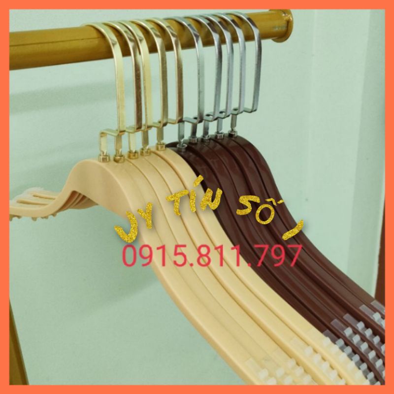 Móc Treo Quần Áo Bằng Nhựa Đệm Vai Dáng Tre Gỗ Cực Sang Chảnh Với Đầu Móc Tùy Chọn