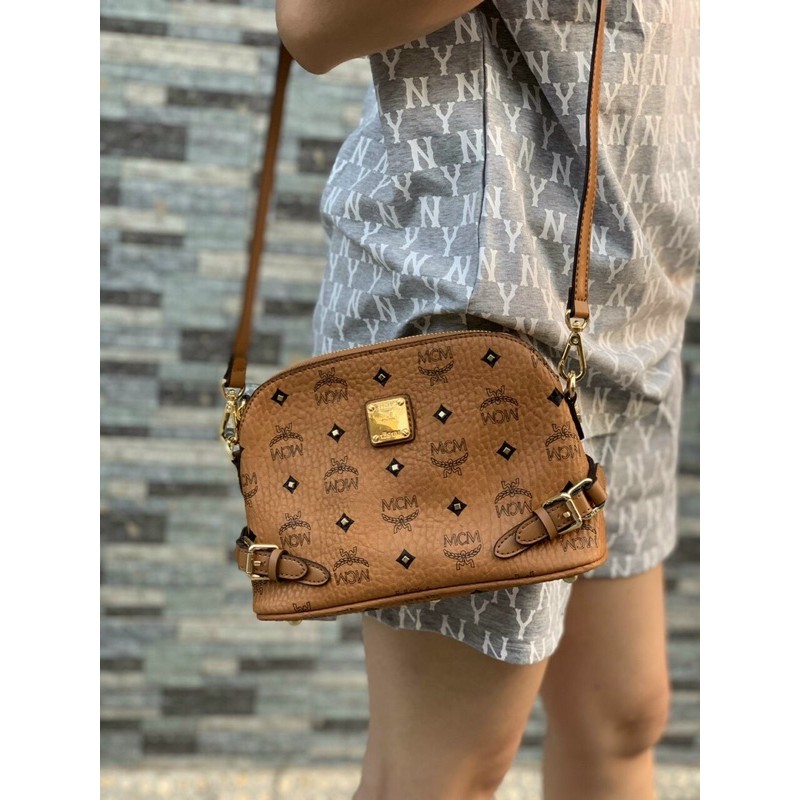 TÚI MCM CROSS NAG DÁNG HẾN