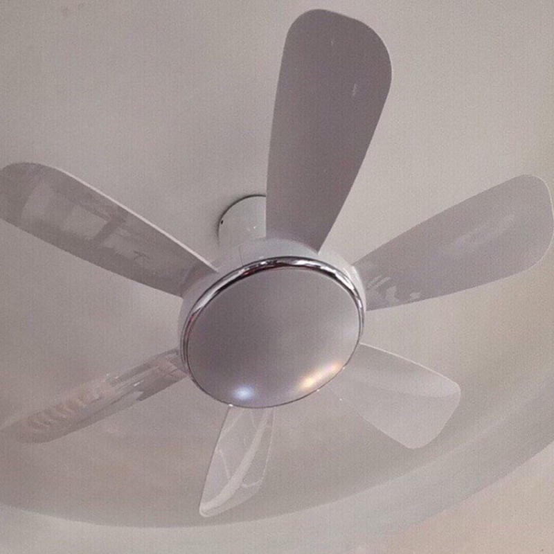 (HÀNG NHẬP KHẨU-ẢNH THẬT)QUẠT TRẦN ĐÈN 6 CÁNH TRẮNG,SẢI CÁNH 1100MM,ĐỘNG CƠ DC TIẾT KIỆM ĐIỆN,ĐIỀU KHIỂN NHIỀU CHẾ ĐỘ